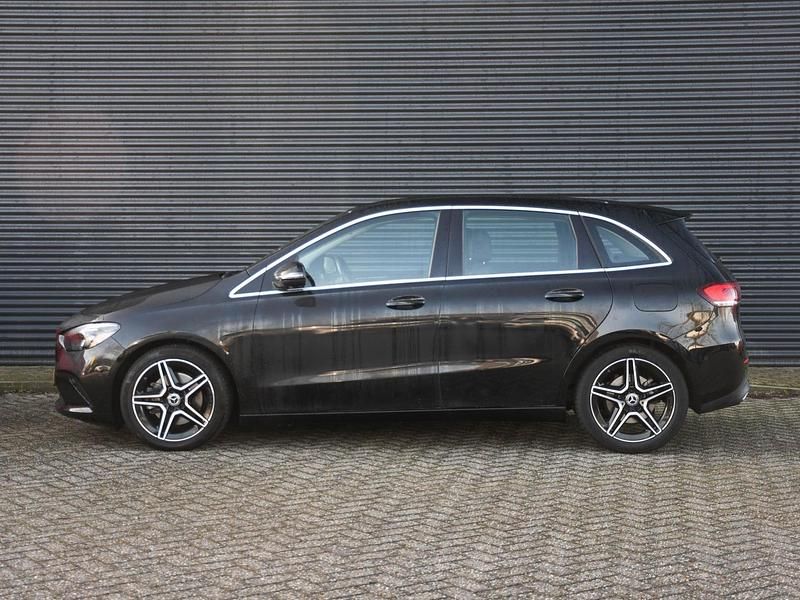 Occasion Mercedes B220 Premium 191 PK (140 kW) 2019 Zwart MPV