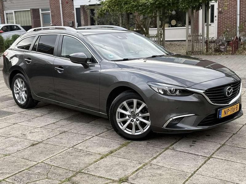 Grijs Occasion 2017 Mazda 6 Stationwagen | € 11.950 (Goede deal) - Afbeelding 1/4