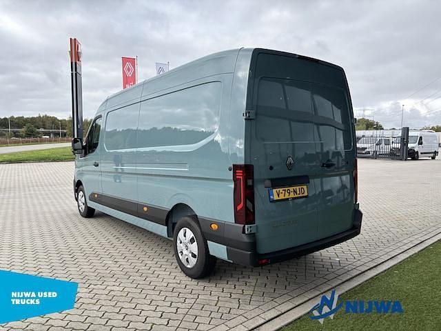 Occasion Renault Master 131 PK (96 kW) 2024 Groen