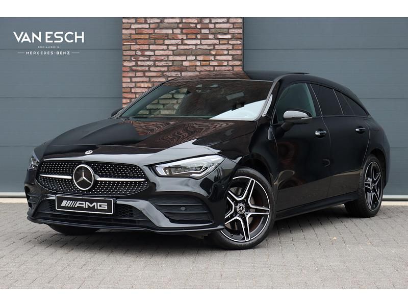 Zwart Gebruikt 2023 Mercedes CLA250e Shooting Brake AMG line Stationwagen | € 36.500 (Eerlijke prijs) - Afbeelding 1/4