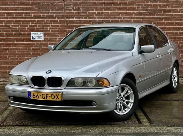 Grijs Occasion 2000 BMW 525 Executive Sedan | € 3.750 (Super prijs) - Afbeelding 1/4