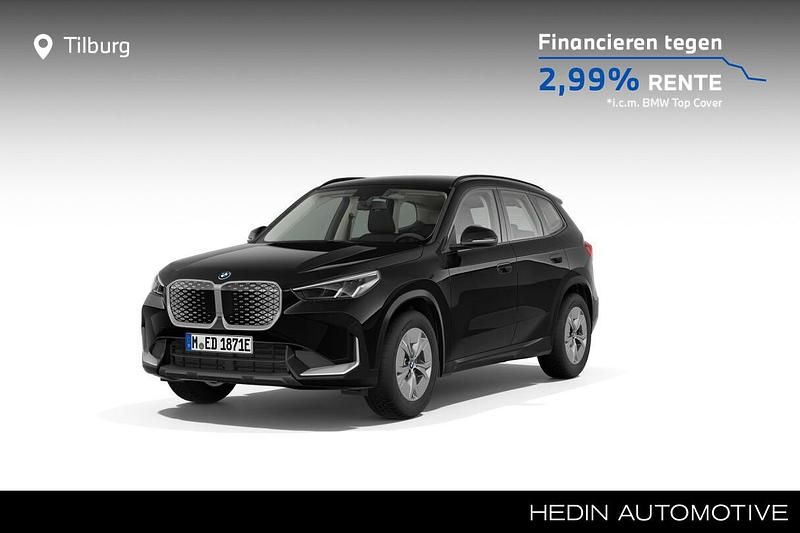 Zwart Nieuw 2025 BMW iX1 SUV | € 51.349 (Super prijs) - Afbeelding 1/4