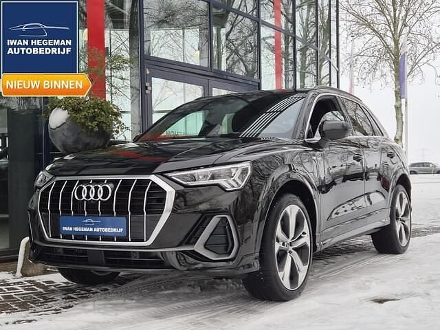 Zwart Gebruikt 2022 Audi Q3 S-Line SUV | € 34.890 (Goede deal) - Afbeelding 1/3