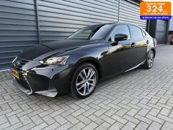 Zwart Gebruikt 2018 Lexus IS300h Business Edition Sedan | € 19.995 (Eerlijke prijs)