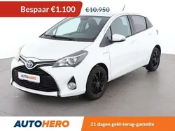 Wit Gebruikt 2015 Toyota Yaris Hybrid Hatchback | € 10.049 (Eerlijke prijs)