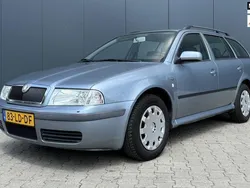Grijs Gebruikt 2002 Skoda Octavia Comfort Stationwagen | € 1.995