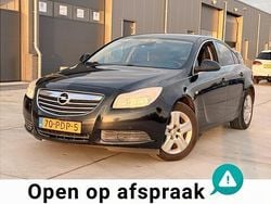 Zwart (metallic) Gebruikt 2011 Opel Insignia Edition Sedan | € 2.750 (Super prijs)