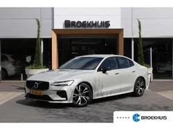 Grijs, metallic lak Gebruikt 2021 Volvo S60 R-Design Sedan | € 29.900 (Goede deal)