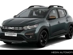 Groen, metallic lak Nieuw 2025 Dacia Sandero Extreme Hatchback | € 28.285 (Eerlijke prijs)