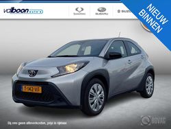 Grijs Gebruikt 2023 Toyota Aygo Play Hatchback | € 15.450 (Goede deal)