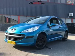 Blauw, metallic lak Gebruikt 2006 Peugeot 207 Hatchback | € 1.699 (Eerlijke prijs)