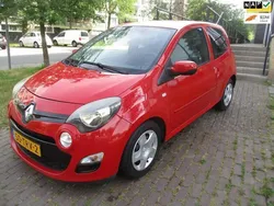 Rood Gebruikt 2012 Renault Twingo Collection Hatchback | € 3.250 (Eerlijke prijs)
