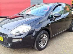 Zwart Gebruikt 2015 Fiat Punto Evo Street Hatchback | € 5.450 (Eerlijke prijs)