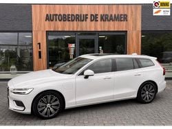 Wit Gebruikt 2021 Volvo V60 R-Design Stationwagen | € 30.995 (Super prijs)