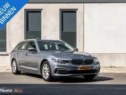 Grijs, metallic lak Gebruikt 2018 BMW 520 Executive Stationwagen | € 26.500 (Goede deal)