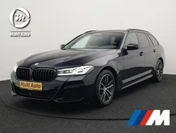 Zwart Gebruikt 2022 BMW 530e M Sport Stationwagen | € 44.880 (Goede deal)