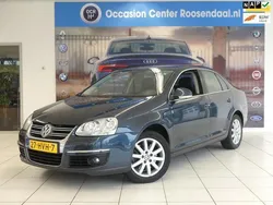 Grijs, metallic lak Gebruikt 2009 VW Jetta Comfortline Sedan | € 3.975 (Eerlijke prijs)