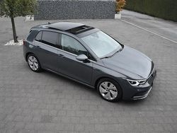 Grijs Gebruikt 2021 VW Golf VIII Style Sedan | € 24.990 (Goede deal)