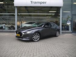 Sedan Gebruikt 2022 Mazda 3 Luxury Sedan | € 23.995 (Eerlijke prijs)