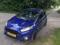Blauw Gebruikt 2015 Ford Fiesta ST Hatchback | € 9.000 (Super prijs)