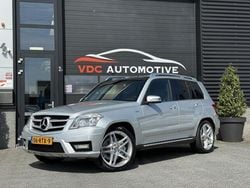 Grijs, metallic lak Gebruikt 2011 Mercedes GLK220 AMG SUV | € 14.950 (Eerlijke prijs)