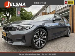 Grijs Gebruikt 2022 BMW 330e Sport Line Stationwagen | € 30.000 (Eerlijke prijs)