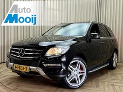 Zwart Gebruikt 2011 Mercedes ML350 SUV | € 15.950 (Iets duurder)