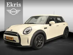 Wit Gebruikt 2021 Mini ONE Classic Hatchback | € 19.900 (Super prijs)