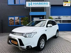Wit Gebruikt 2014 Mitsubishi Outlander P-HEV Edition SUV | € 12.945 (Eerlijke prijs)