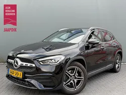 Zwart Gebruikt 2021 Mercedes E250 AMG line SUV | € 31.899 (Iets duurder)
