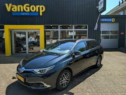 Grijs Gebruikt 2015 Toyota Auris Hybrid Stationwagen | € 14.995 (Iets duurder)