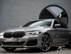 Grijs Gebruikt 2021 BMW 545e Comfort Edition Sedan | € 51.950 (Iets duurder)