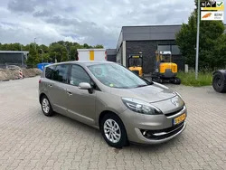 Bruin Gebruikt 2012 Renault Grand Scénic III Dynamique MPV | € 4.950 (Iets duurder)