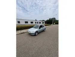 Grijs Gebruikt 2001 Peugeot 106 Hatchback | € 699 (Eerlijke prijs)