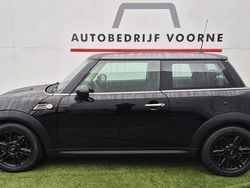 Zwart Gebruikt 2013 Mini Cooper Chili Hatchback | € 9.545 (Eerlijke prijs)