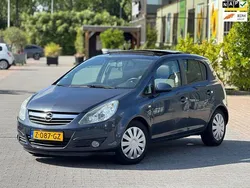 Blauw Gebruikt 2009 Opel Corsa Cosmo Hatchback | € 2.950 (Eerlijke prijs)
