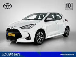 Wit Gebruikt 2021 Toyota Yaris Hybrid Hatchback | € 21.850 (Eerlijke prijs)