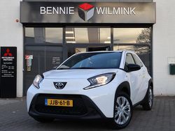 Wit Nieuw 2025 Toyota Aygo X Play SUV | € 19.350