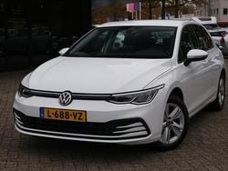 Wit Gebruikt 2021 VW Golf VIII Life Hatchback | € 16.950 (Goede deal)