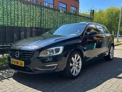 Paars Gebruikt 2013 Volvo V60 Summum Stationwagen | € 8.950 (Goede deal)