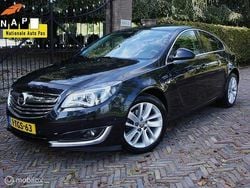 Zwart Gebruikt 2014 Opel Insignia Cosmo Hatchback | € 8.949 (Goede deal)