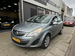 Grijs Gebruikt 2011 Opel Corsa Edition Hatchback | € 2.250 (Goede deal)