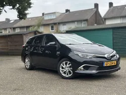 Gebruikt 2015 Toyota Auris Hybrid Cool Stationwagen | € 11.900 (Eerlijke prijs)