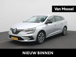 Grijs Gebruikt 2024 Renault Mégane GrandTour Techno Stationwagen | € 26.940 (Iets duurder)