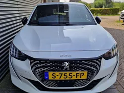 Wit Gebruikt 2022 Peugeot e-208 GTi Hatchback | € 16.300 (Super prijs)