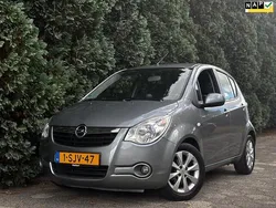 Grijs, metallic lak Gebruikt 2013 Opel Agila Edition Hatchback | € 8.500 (Eerlijke prijs)