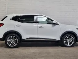 Wit Gebruikt 2023 MG HS Luxury SUV | € 25.999