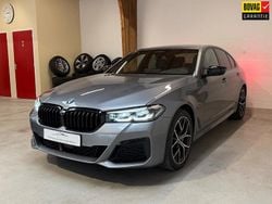 Grijs, metallic lak Gebruikt 2023 BMW 530e M Sport Sedan | € 41.995 (Goede deal)