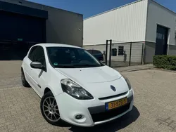 Wit Gebruikt 2012 Renault Clio IV Night&Day Hatchback | € 3.299 (Eerlijke prijs)