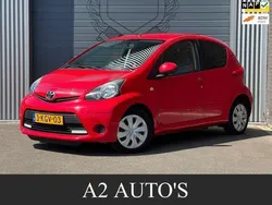 Rood Gebruikt 2013 Toyota Aygo Hatchback | € 6.450 (Eerlijke prijs)